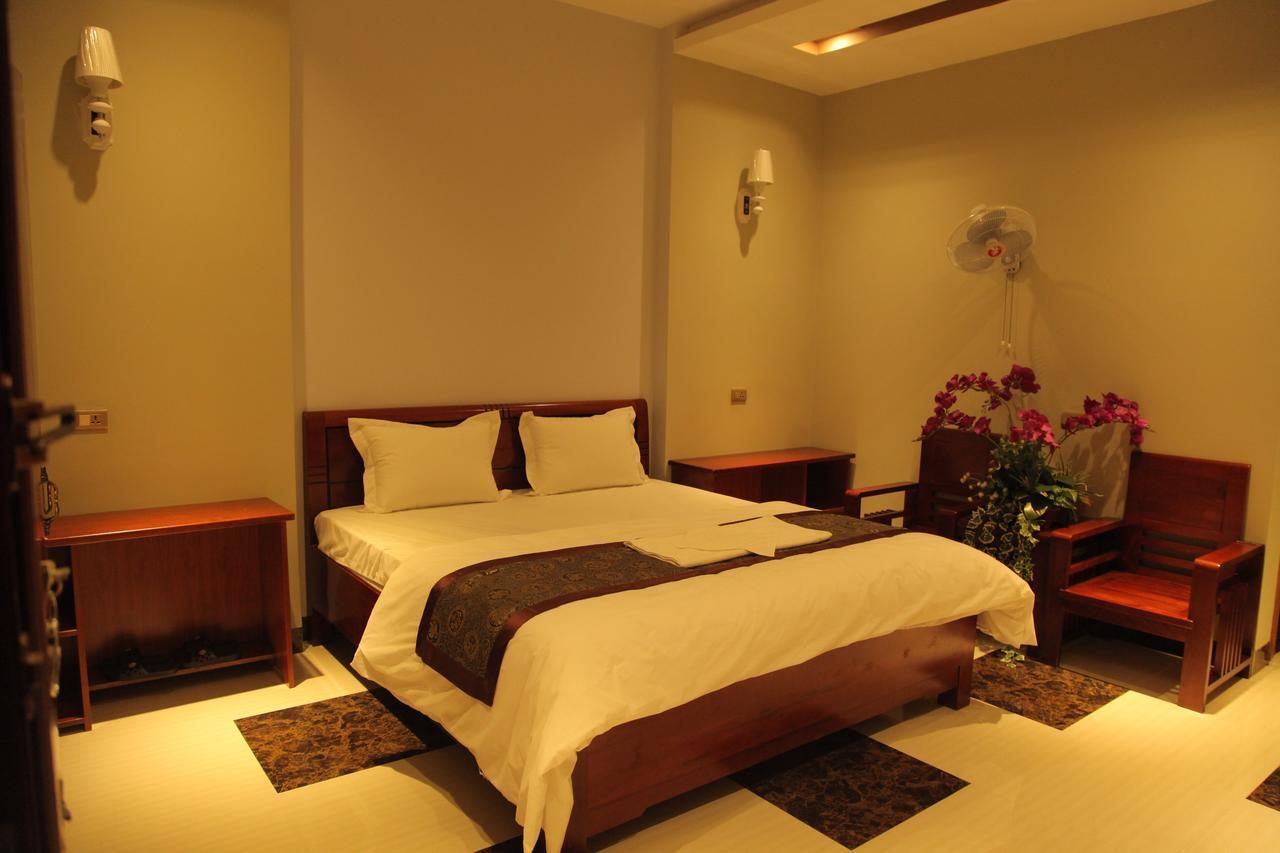 Khach San Hoang Gia 2 Lao Cai Hotel Exterior photo